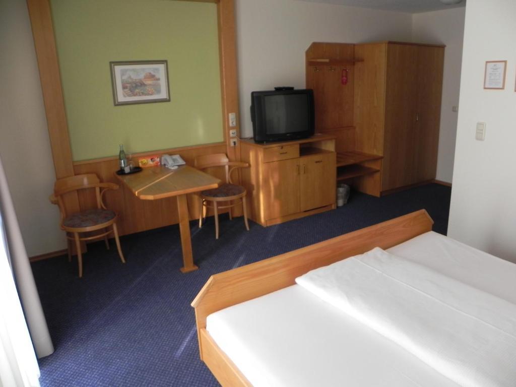 Parkhotel Cham Pokoj fotografie